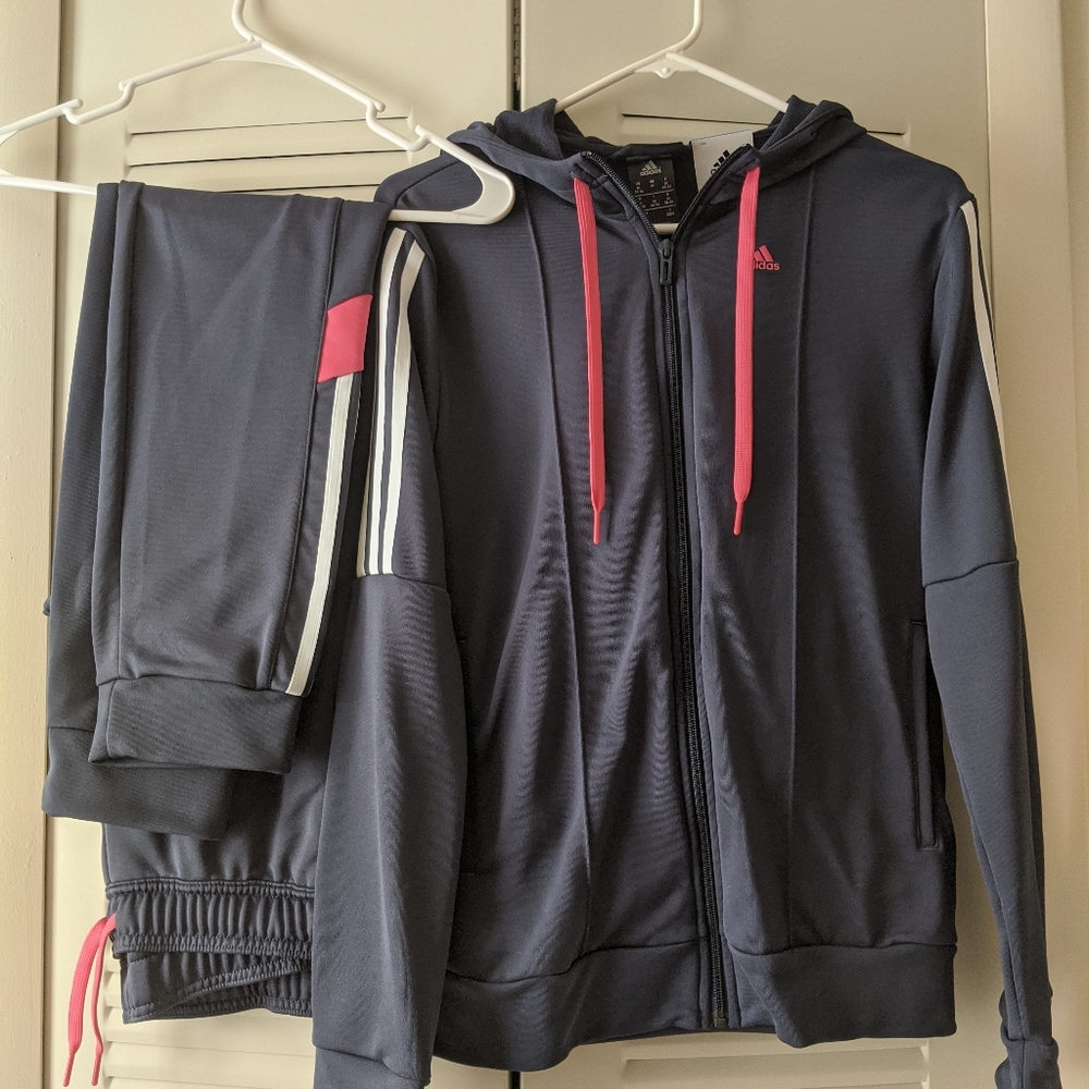 Track suit - Picture 2 of 2
